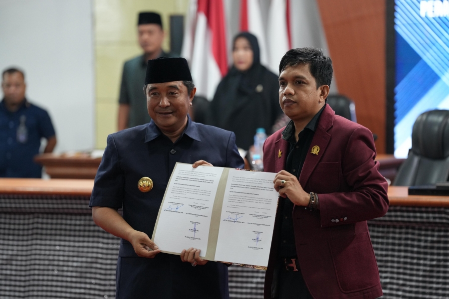 DPRD dan Pemprov Sahkan RPJPD Pembangunan Sulbar 20 Tahun ke Depan