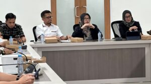 Amalia-Fitri-Aras-Pimpin-Rapat-Kerja-2026